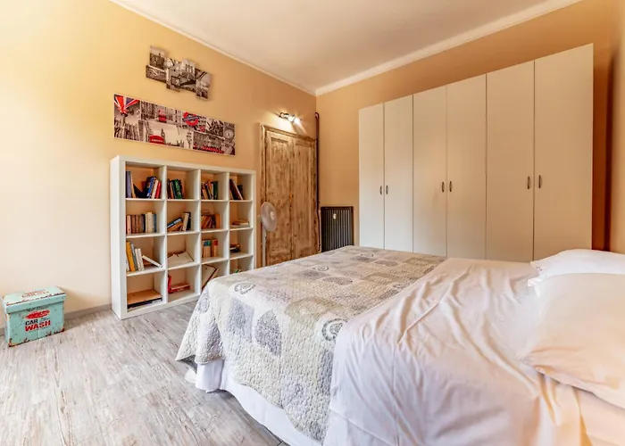 Apartment Claudio Flat - Metro Re Di & Wi-fi *