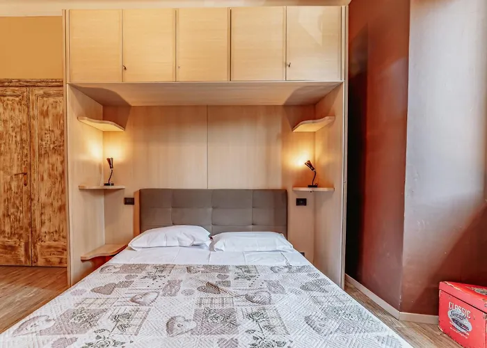 Apartment Claudio Flat - Metro Re Di & Wi-fi