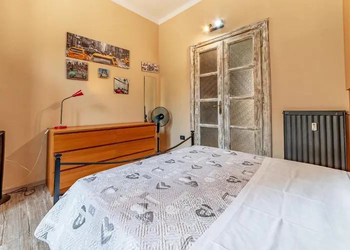 Apartment Claudio Flat - Metro Re Di & Wi-fi